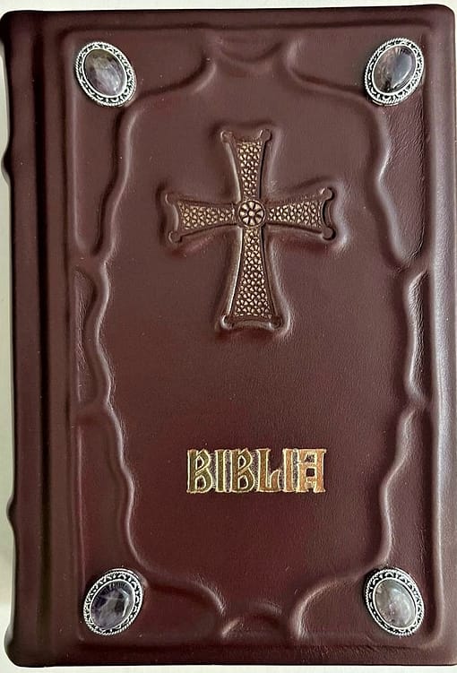 Biblia 053 unicat, model relief, cu pietre semipretioase, ambalaj cu nojite piele